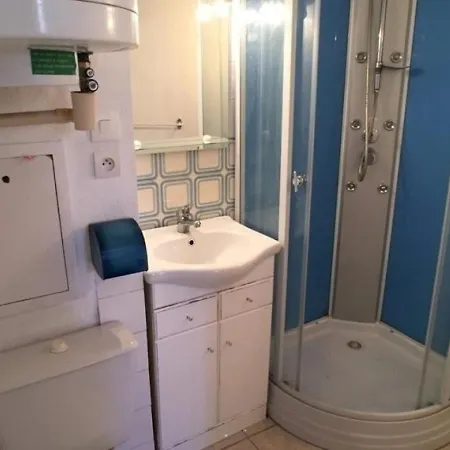 Apartment T2 Bord De - 4 Pers - 50m - 150m Commerces - Parking - Tv - Fr-1-81-228 Leucate