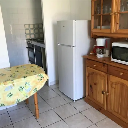 T2 Bord De - 4 Pers - 50m - 150m Commerces - Parking - Tv - Fr-1-81-228 Apartment Leucate