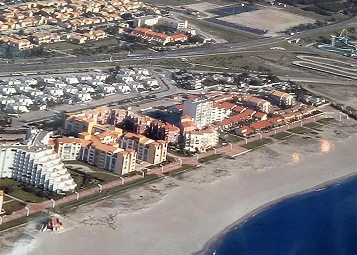 T2 Bord De - 4 Pers - 50m - 150m Commerces - Parking - Tv - Fr-1-81-228